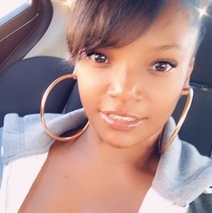 Meet your Posher, Jeanetta